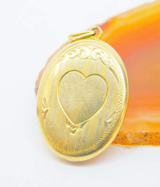 Romantic 10K Yellow Gold Heart & Scrolled Etched Locket Pendant 3.0g image number 1
