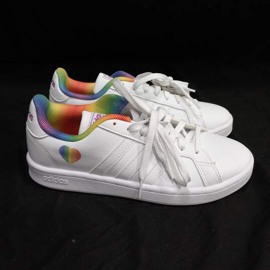 Adidas Women's H01054 Grand Court 'Rainbow Pride' Sneakers Size 7.5 image number 4