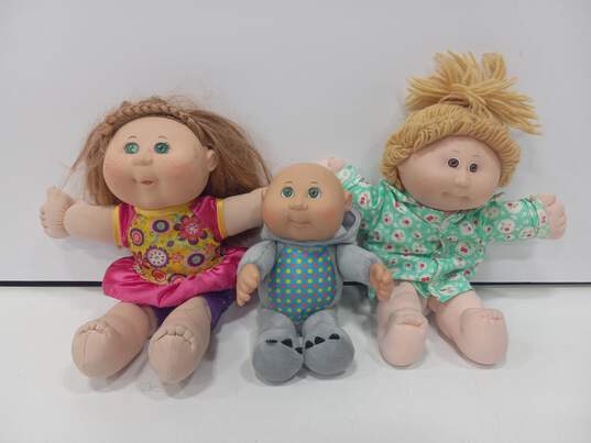 3pc. Lot of Cabbage Patch Dolls image number 1