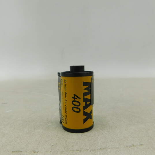 Mixed Lot of 200 and 400 Unused/ Expired 35mm Film image number 5