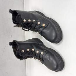 Eva & Zoe Women's Black Leather Boots Size 4 alternative image