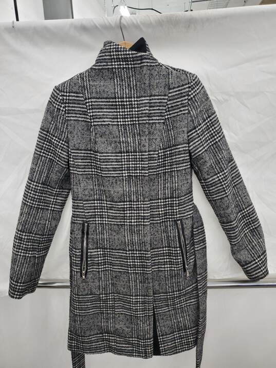 Women Tahari TWO-TONE CAPE-EFFECT WOOL COAT Size-XS used image number 1