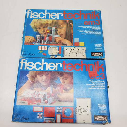 Set of 2 Fischer Technik EM3 and EC3 Building Toys image number 1