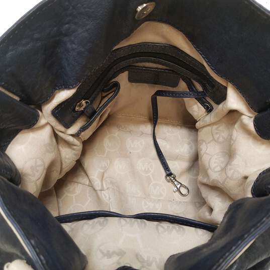 Michael Kors Hamilton Navy Blue Leather Padlock Large Shoulder Tote Bag image number 5