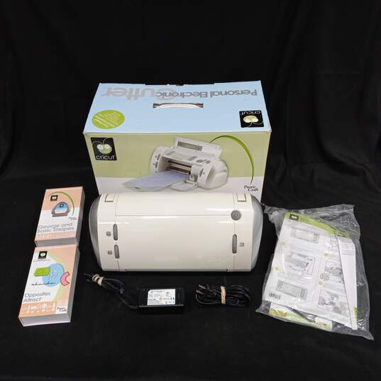 Cricut ProvoCraft Personal Electronic Cutter In Box image number 1