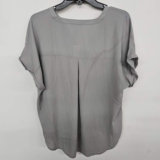 Maurices Gray 1/4 zip V Neck image number 2