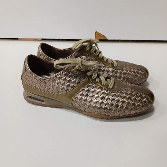 Cole Haan Women's Gold Lace-Up Comfort Shoes Size 9B image number 4