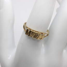 10K Yellow Gold 'MOM' Ring(Size 7.5)-1.7g alternative image