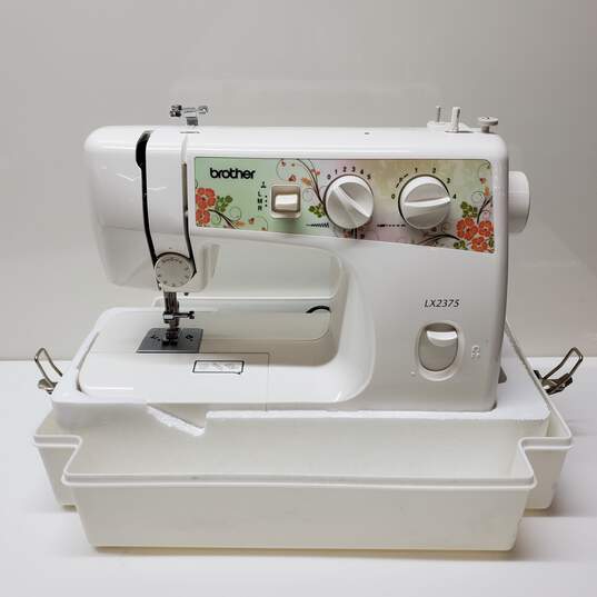Brother Model LX2375 Sewing Machine For Parts/Repair image number 2