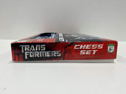 Transformers Chess Set 2007 Hasbro Parker Bros image number 2