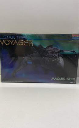 Monogram Star Trek Voyager Maquis Ship Model Kit