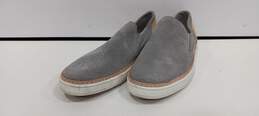 Ugg Women's Gray Suede Flats Size 9.5