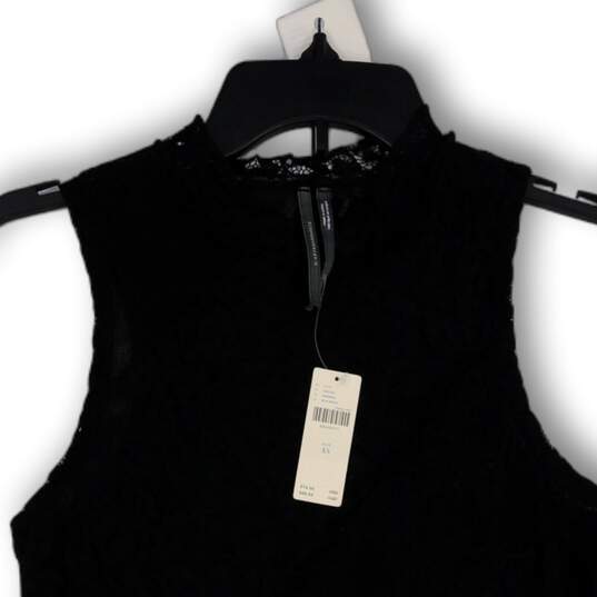 NWT Womens Black Lace Mock Neck Sleeveless Pullover Blouse Top Size XS image number 3
