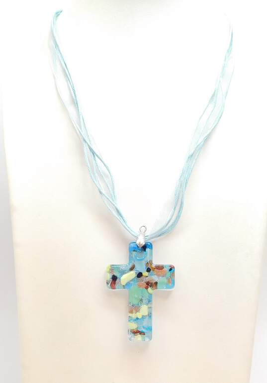 Artisan Goldtone & Silvertone Dichroic Art Glass Green & Blue Teardrop Cross & Abstract Pendants Ribbon Necklaces & Band Ring 85g image number 3