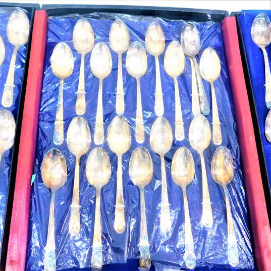Vintage WM Rogers Presidential Commemorative Set Of 35 Spoons w/ Case image number 3