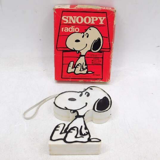 Vintage Snoopy Radio 1974 United Feature Syndicate Tested In Box image number 1
