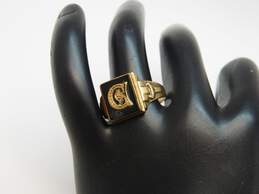 Vintage Gothic 10K Gold Onyx Initial G Monogram Ring 3.7g alternative image