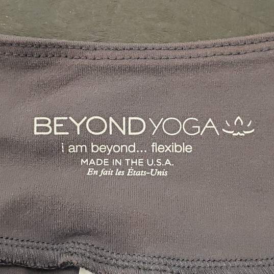 Beyond Yoga Women Grey Active Skirt S NWT image number 3