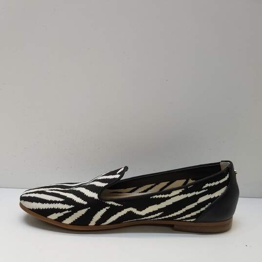 Cole Haan Modern Classics Slip On Flats Loafer Size 7B in Zebra Print image number 2