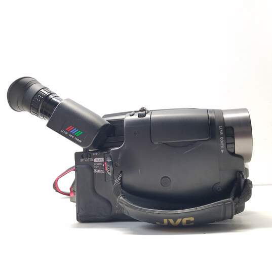 JVC GR-AXM50U VHS-C Camcorder image number 5