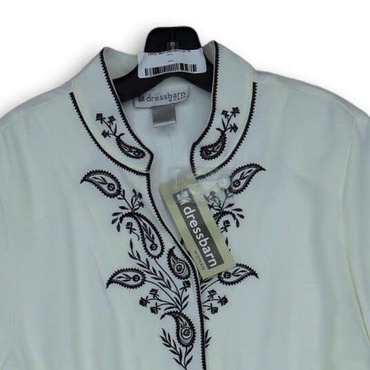 NWT Womens White Black Paisley Split Neck Button Front Blouse Top Size 1X image number 3