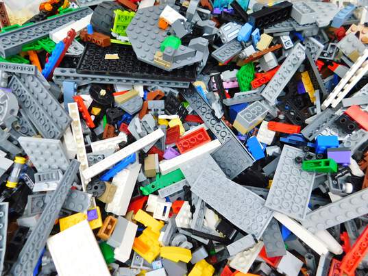 10.2 LBS Mixed LEGO Bulk Box image number 1