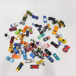 Mixed Lot of Die Cast Cars and Trucks Mattel Hotwheels Matchbox Miasto Ertl