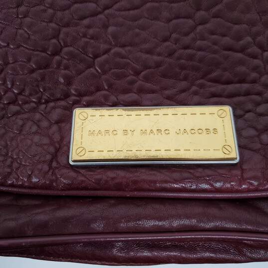 Marc Jacobs Washed Up The Nash Cardamom Brown Leather Crossbody Bag image number 2