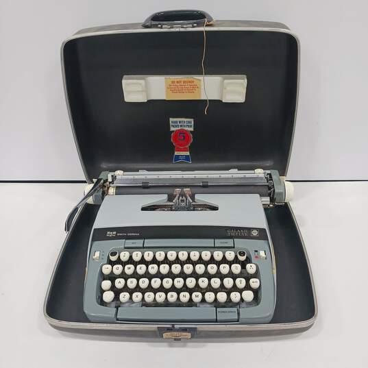 Vintage Smith Corona Galaxie Twelve Baby Blue Typewriter w/ Case image number 1
