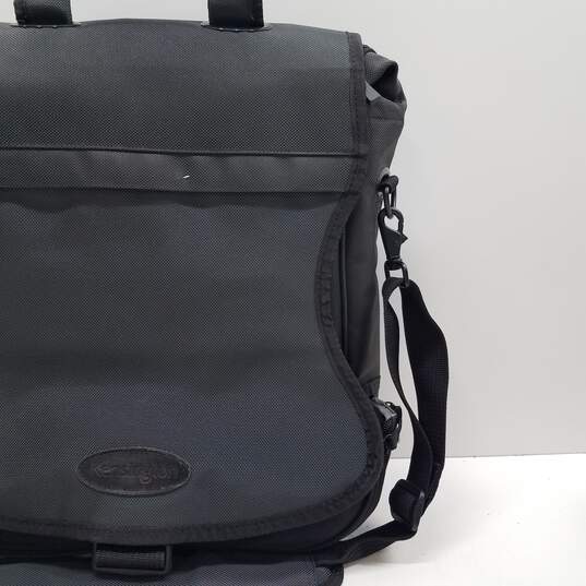 Kensington Saddle Bag Pro Convertible Notebook Carrying Case image number 7