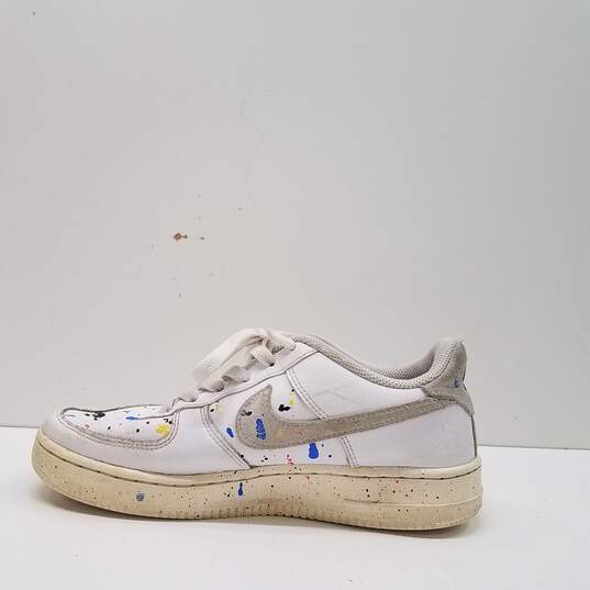 Nike Air Force 1 Low LV8 3 White Paint Splatter (GS) Casual Shoes Size 5.5Y Women's Size 7 image number 2