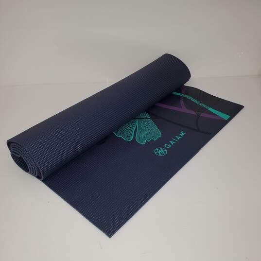 Yoga Mat 68in X 24in image number 1