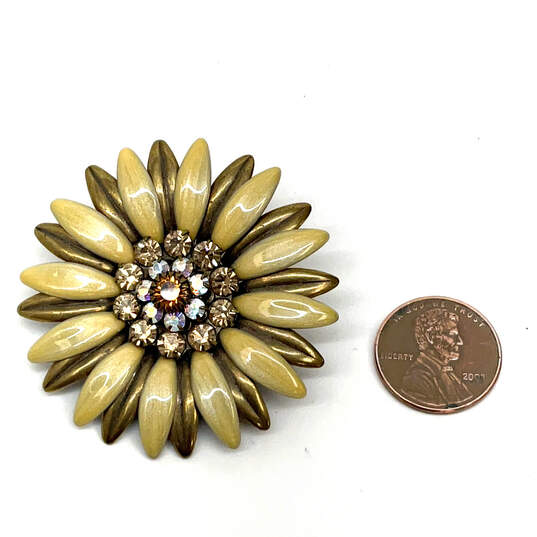 Designer Liz Palacios Gold-Tone Crystal Clear Summer Flower Brooch Pin image number 1