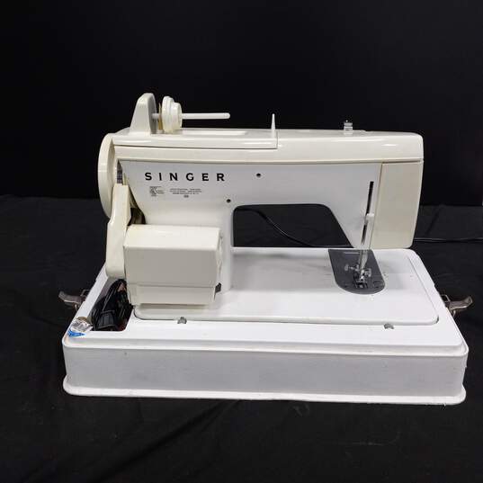 Singer Sewing Machine in Case image number 4