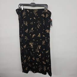 VINCE CAMUTO Black Rusty Floral Print Skirt alternative image
