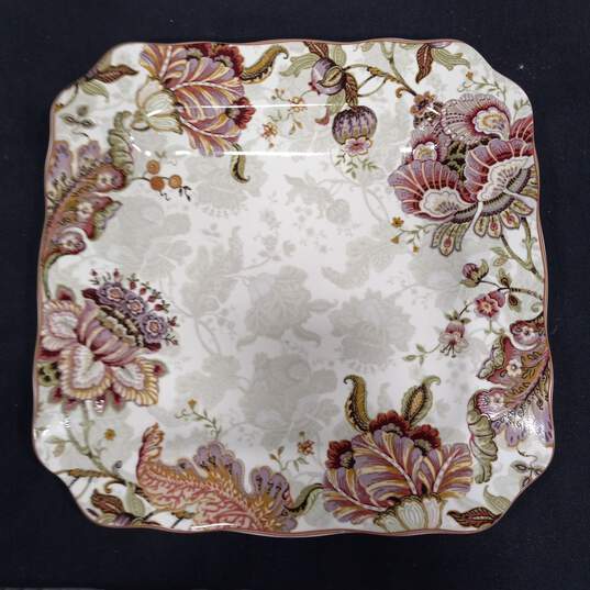 6 222 Fifth  Gabrielle Porcelain Dinnerware Plates image number 4