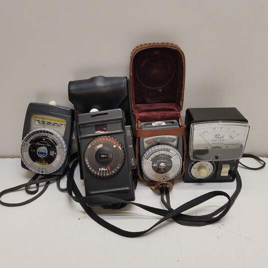Lot of 4 Assorted Vintage Camera Light Meters image number 1