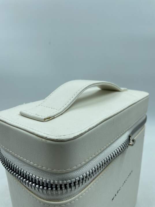 Authentic Marc Jacobs White Box Bag image number 3