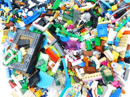 5.4 LBS Mixed LEGO Bulk Box alternative image