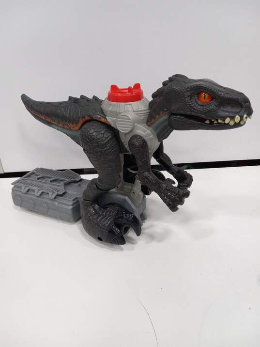 Bundle of 8 Assorted Dinosaur Toys image number 2