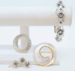 Vintage Silvertone & Goldtone Rhinestone Flowers Textured Swirl & Etched Circle Brooches & Rose Linked Bracelet 57.4g