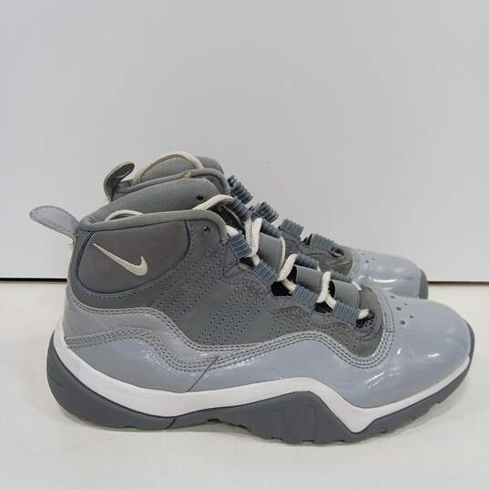 Boys Air Zoom 36516-011 Gray Lace Up Low Top Basketball Shoes Size 4.5Y image number 2