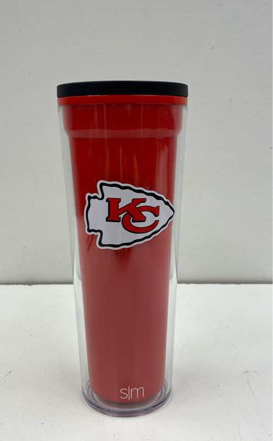 NFL Kansas City Chiefs 24 Oz. Plastic Classic Beverage Tumbler by Simple Modern image number 2