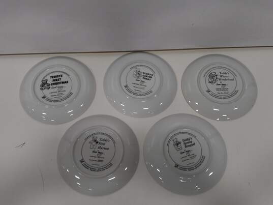 Franklin Mint 5 Teddys First Collectable Plate Set image number 2