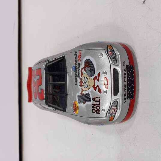 Revell Kevin Harvick 1:24 Scale Diecast Car image number 3