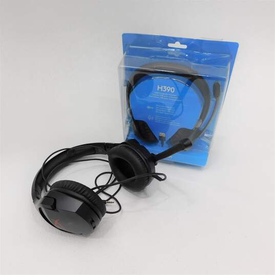 2 PC Headsets Wired Headphones W/ Mic Logitech And Hyper X image number 1
