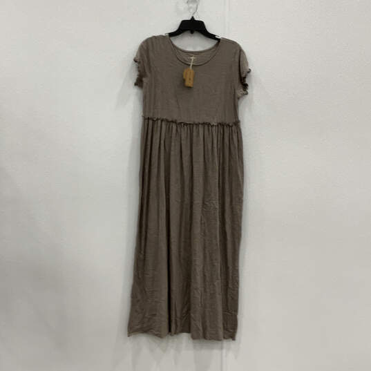 NWT Womens Brown Short Sleeve Round Neck Pullover Maxi Dress Size Medium image number 1