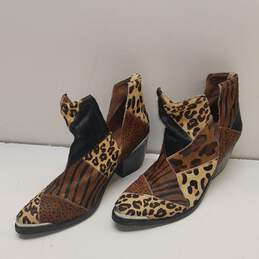 Jeffrey Campbell Orwell Animal Print Ankle Boots Women's Size 8.5 alternative image