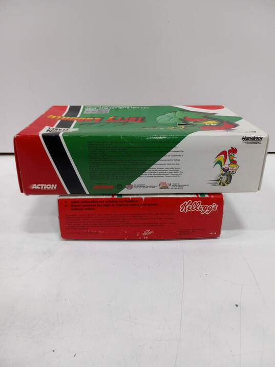 Bundle of Kellogg's Terry Labonte Dually Trailer & Train Sets image number 6