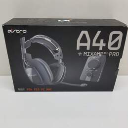 Astro A40 gaming headphones headset - missing components - untested